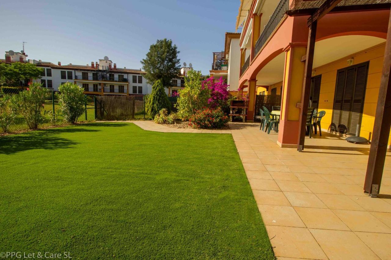 Modern Garden Apartment Ayamonte Buitenkant foto